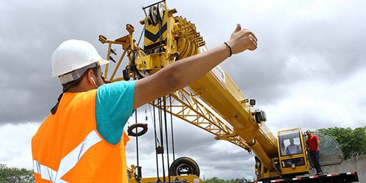 Sling regular loads and communicate during crane operations Unit Standard 3789 Major Oak Group Sling regular loads and communicate during crane operations Unit Standard 3789 Major Oak Group